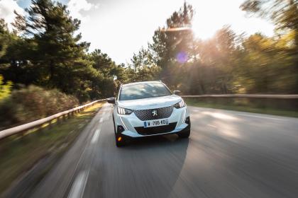 Peugeot e-2008 GT 136Ps